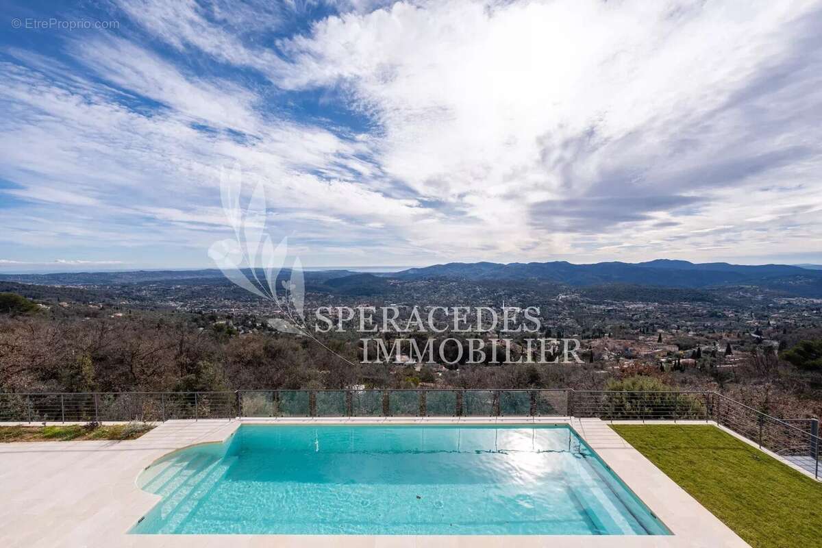 Maison à SPERACEDES