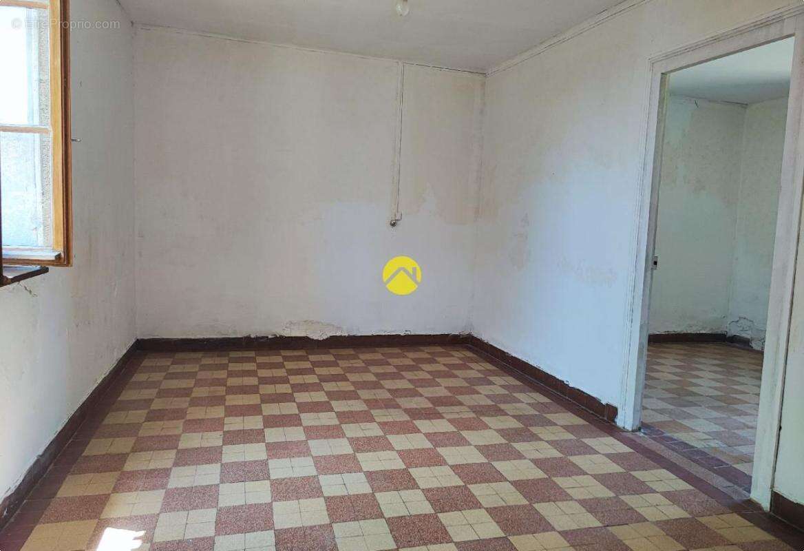 71m², proches de tous commerces - photo 5