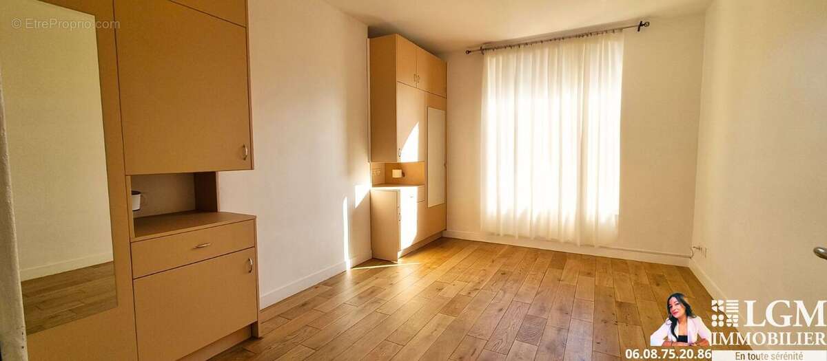 Appartement à MARSEILLE-2E