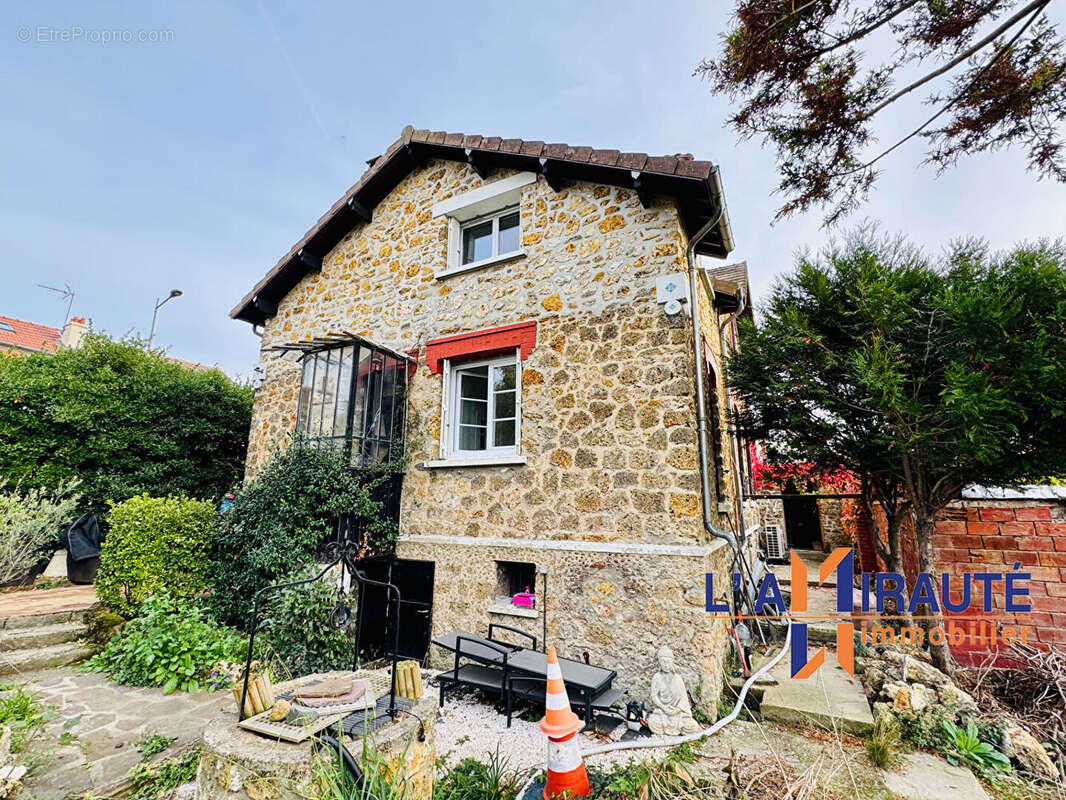 Maison à HOUILLES