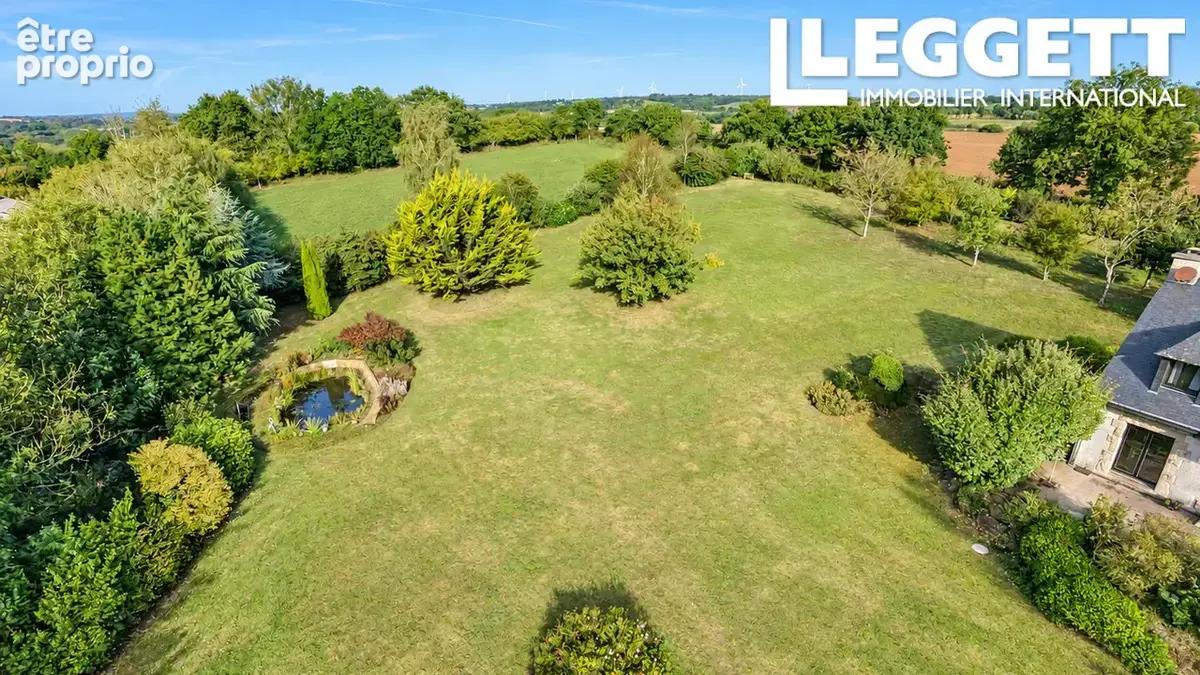 Maison de campagne privée de 4 chambres avec 6370m², bassin, accès par portail et beaux terrain - Lohuec - photo 3