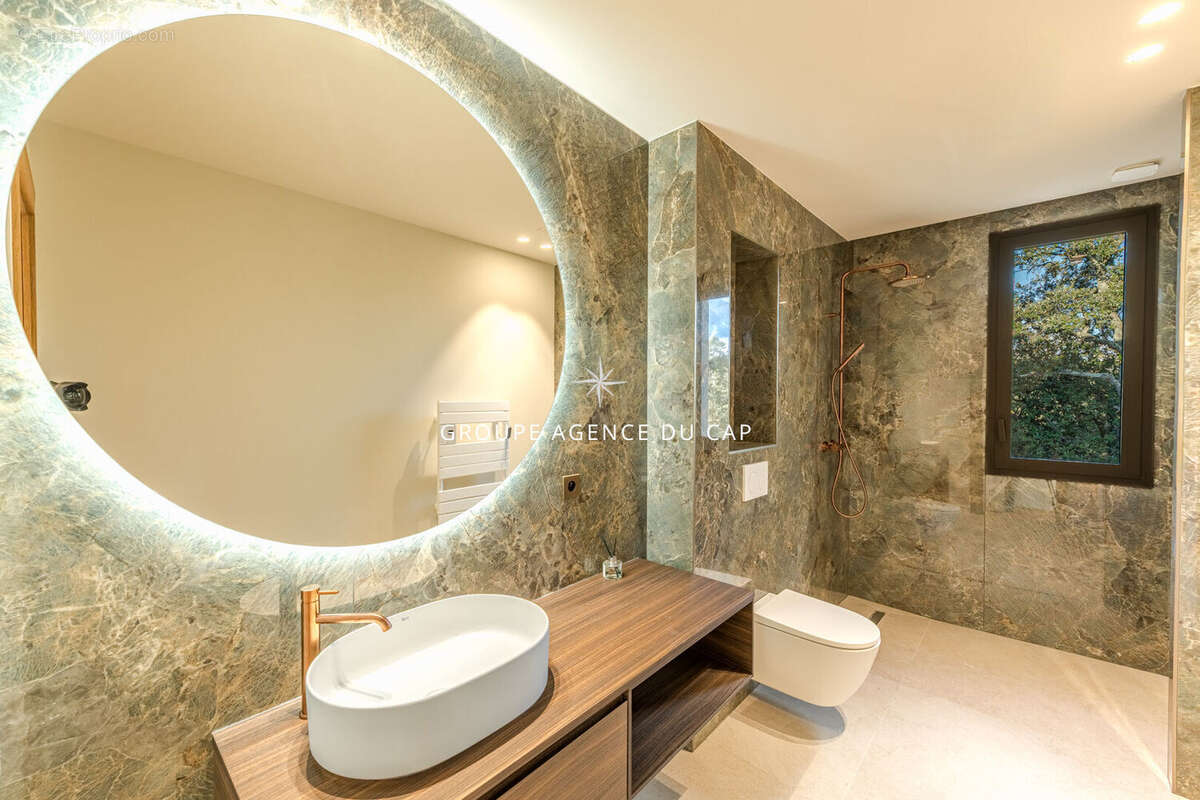 Maison à SAINT-RAPHAEL