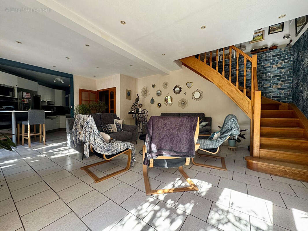 Maison à SAINT-CANNAT