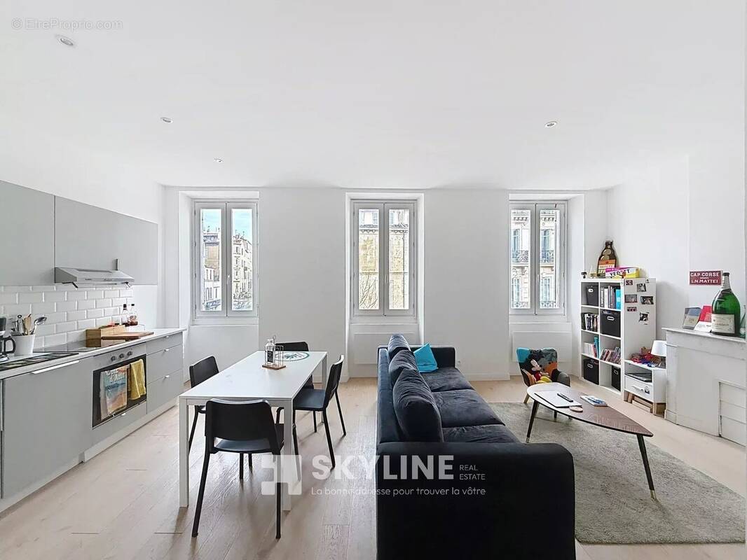 Appartement à MARSEILLE-6E