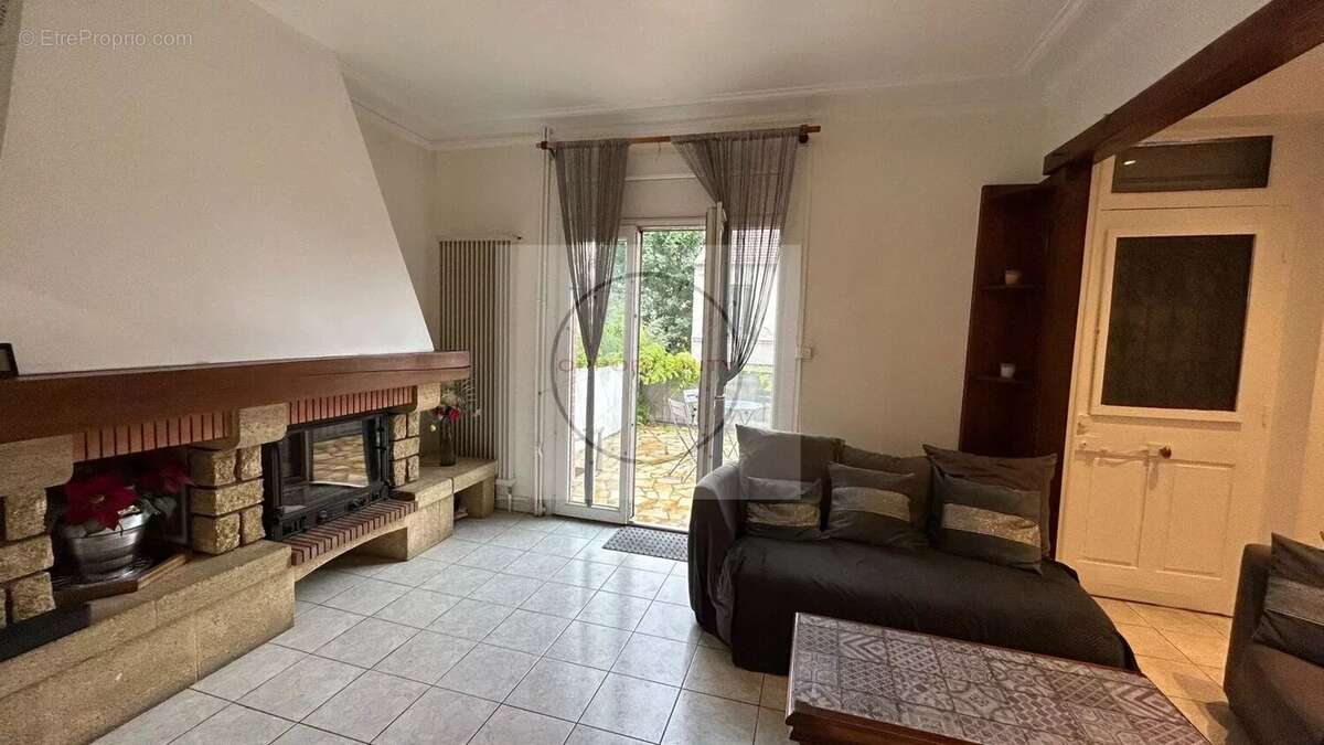 Maison à FONTENAY-SOUS-BOIS