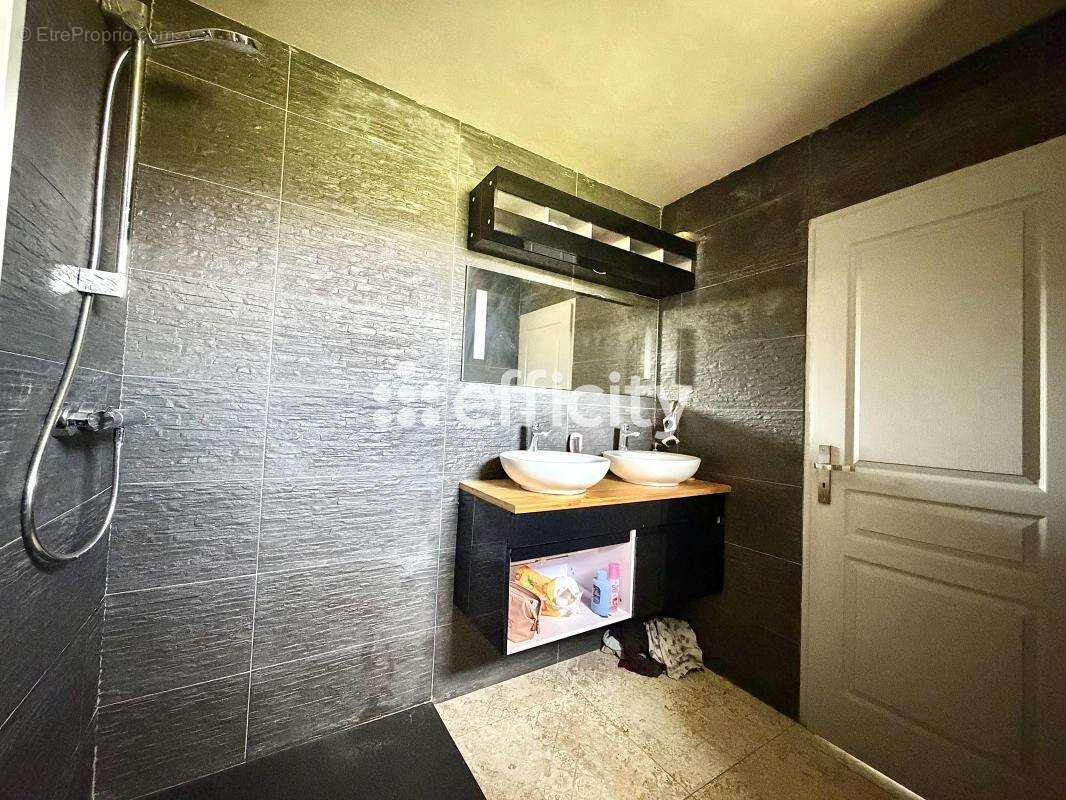 Maison à LA FOUILLOUSE