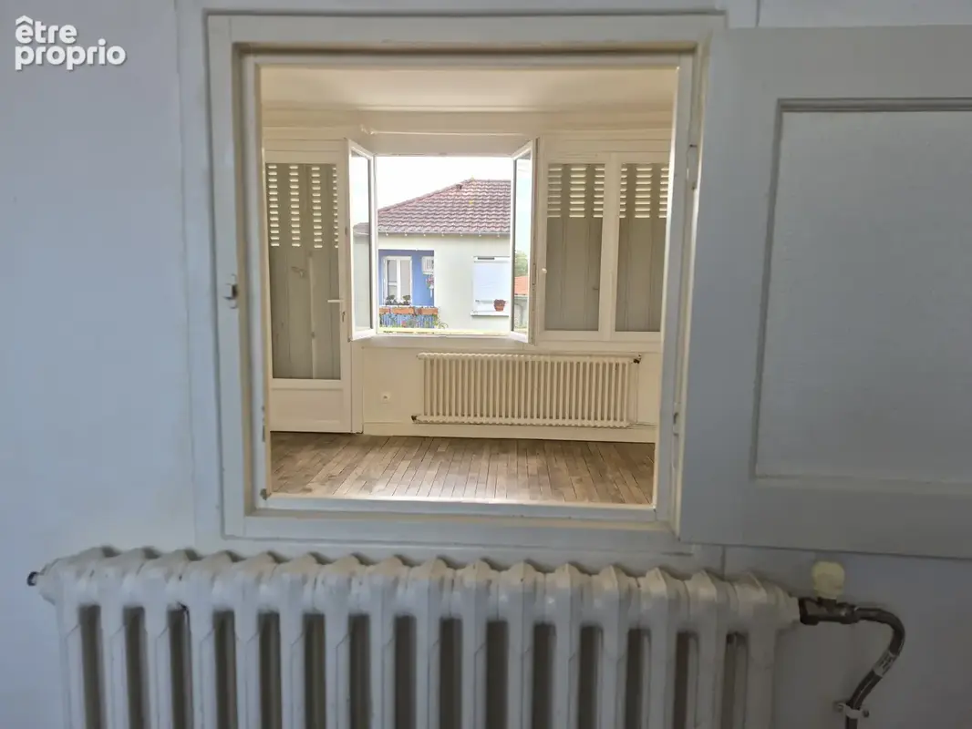 Maison familiale avec sous-sol complet et jardin clos - photo 3