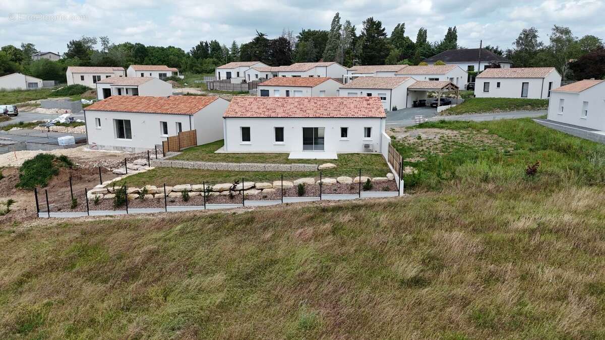 Terrain à NIORT
