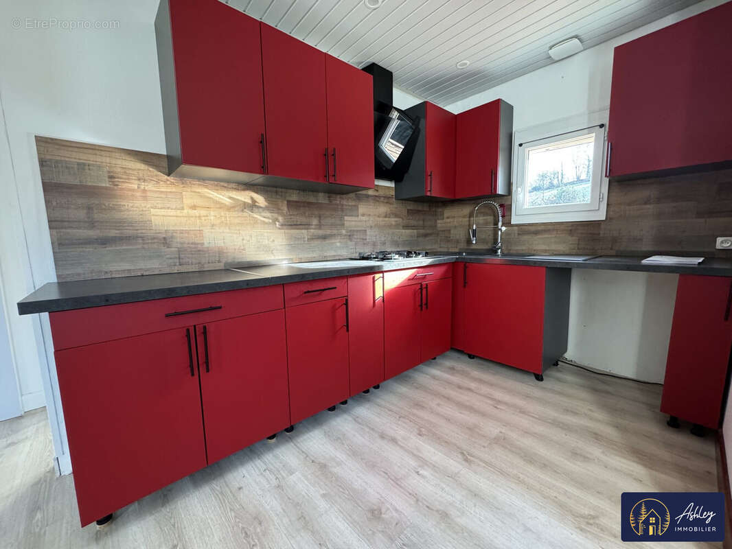 Maison 3 pièces CHAMPAGNAC - Maison à CHAMPAGNAC