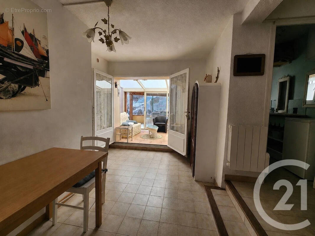 Appartement 34 m² à Six-Fours-Les-Plages  - photo 3