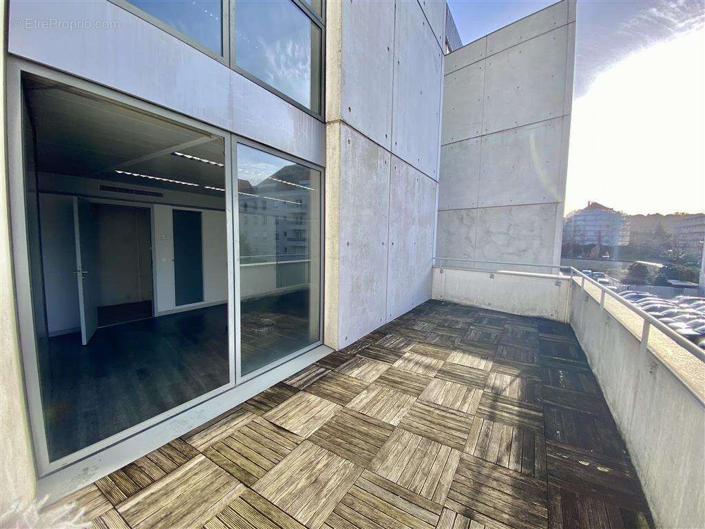 Commerce à RUEIL-MALMAISON