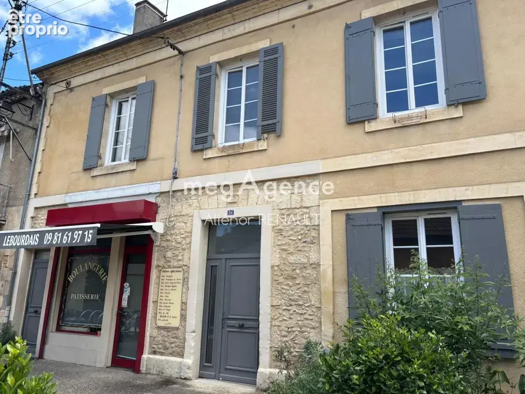 Appartement à LE BUGUE