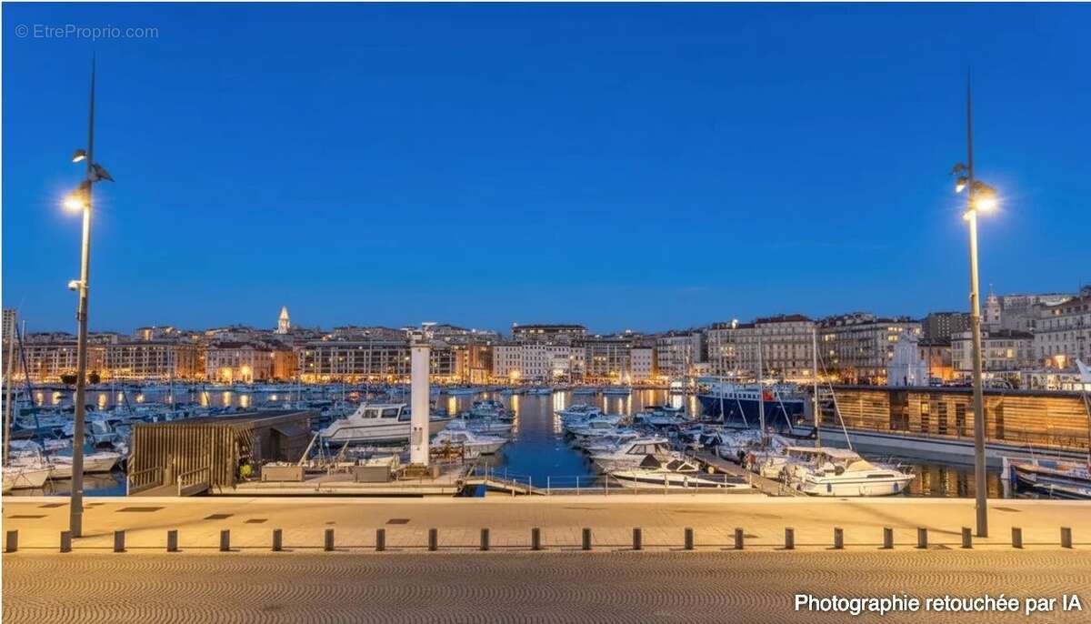Appartement à MARSEILLE-1E