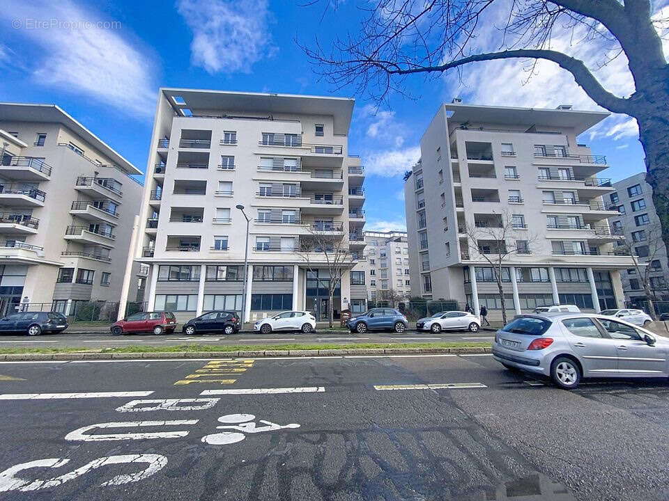 Appartement à LYON-8E