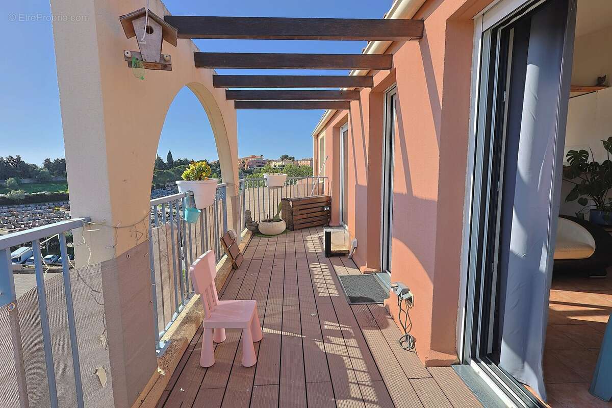 Appartement à FREJUS
