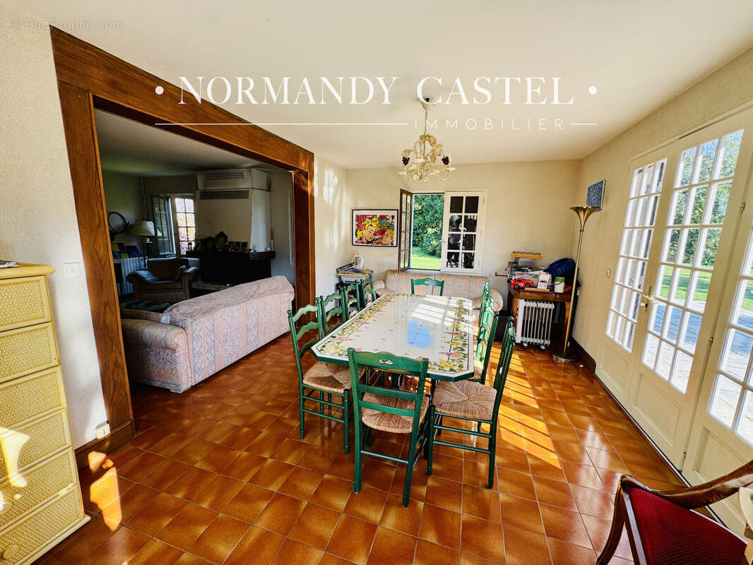 Maison à SAINT-PHILBERT-DES-CHAMPS