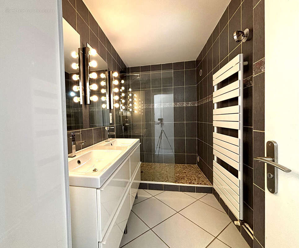 Appartement à VILLARS