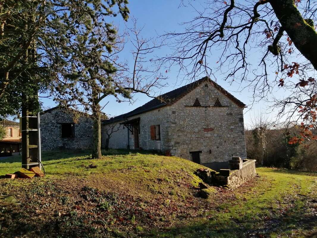 Maison à CAHUZAC-SUR-VERE