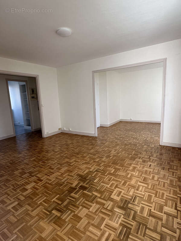 Appartement à MELUN