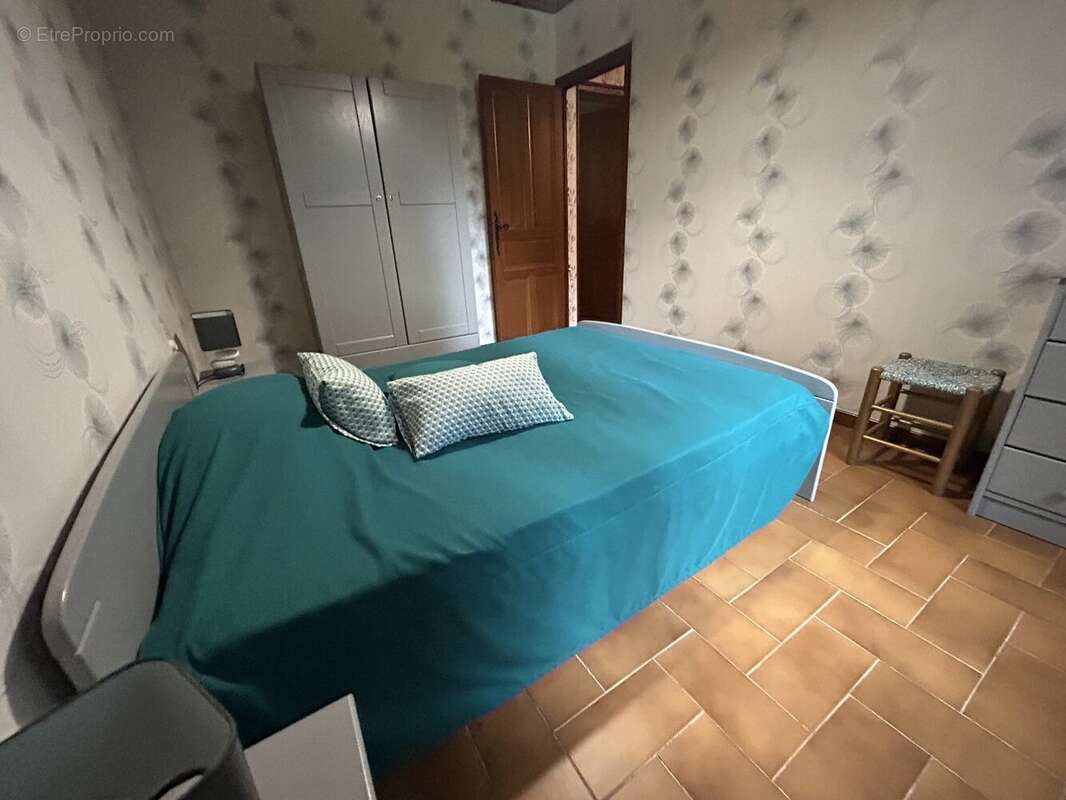 Maison à L&#039;ESTRECHURE