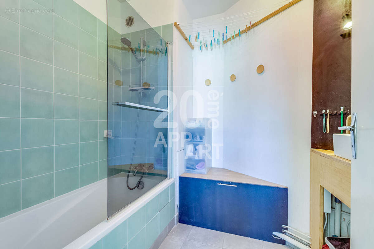 Appartement à PARIS-19E