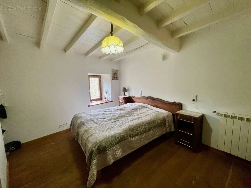 Maison à SAINT-PAUL-DE-JARRAT