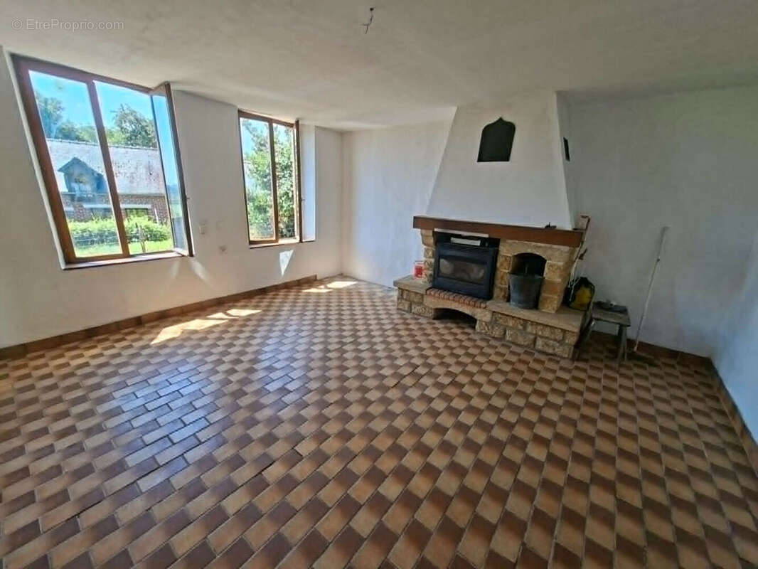Maison à ENGLANCOURT