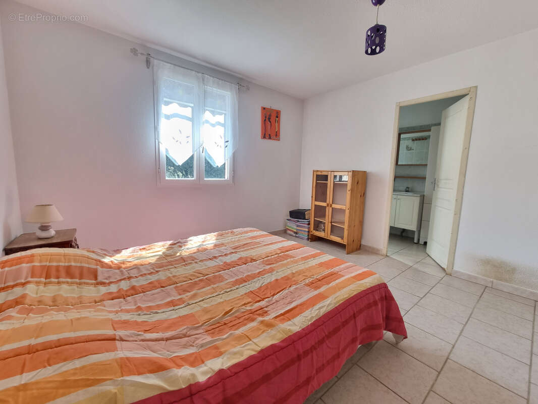 Maison à REGUSSE