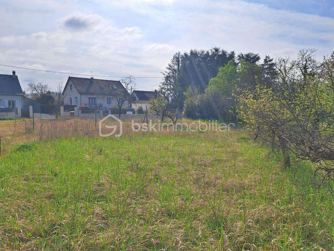 Terrain à TRUYES