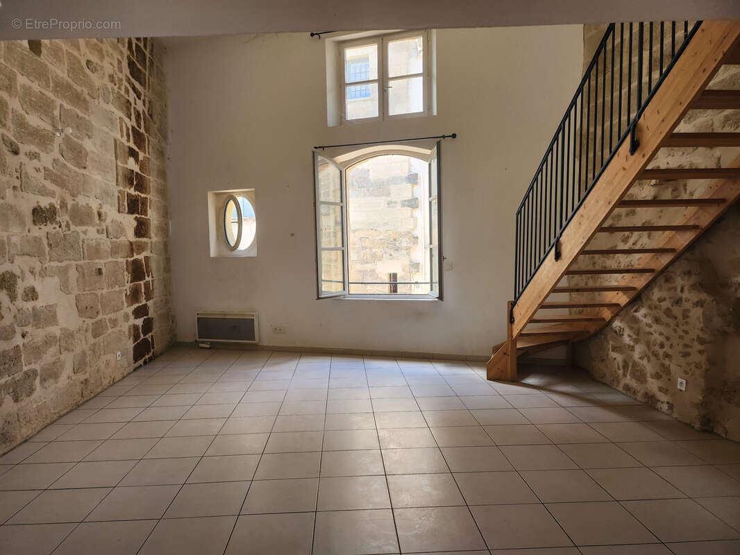 Appartement à UZES