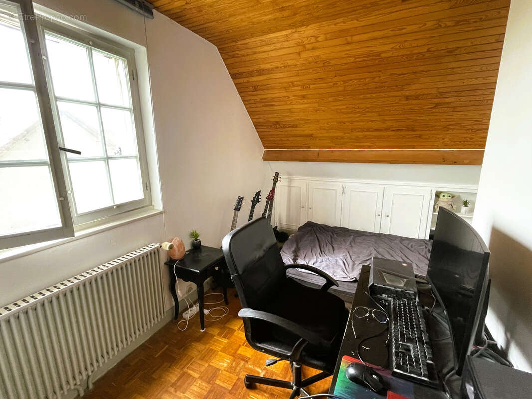 Maison à BARJOUVILLE