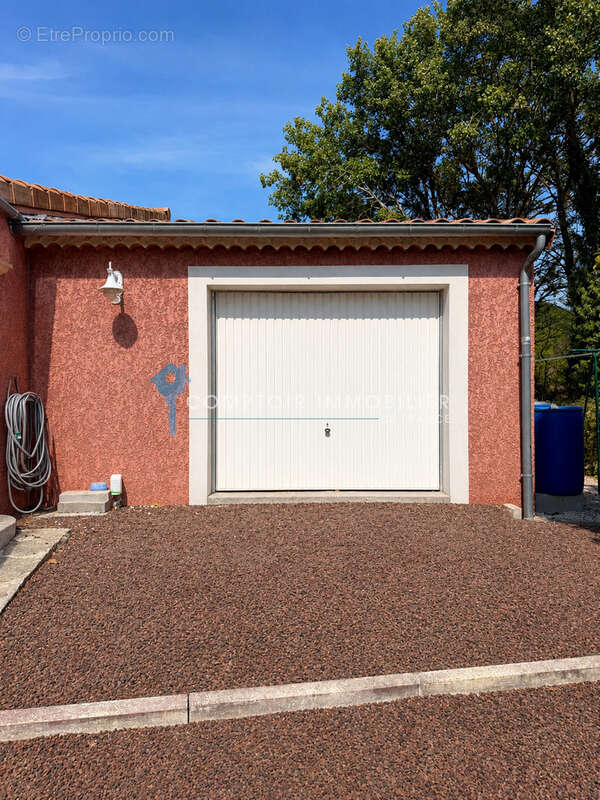 Villa de plain-pied de 97 m2 avec garage, terrasse couverte et terrain clos de 770 m2   Vallon-Pont-d'Arc - photo 16