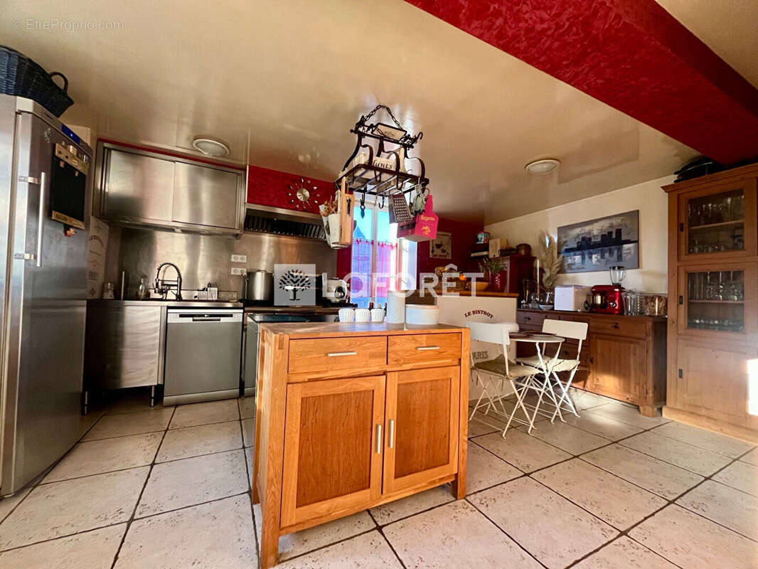 Maison à BALAGNY-SUR-THERAIN