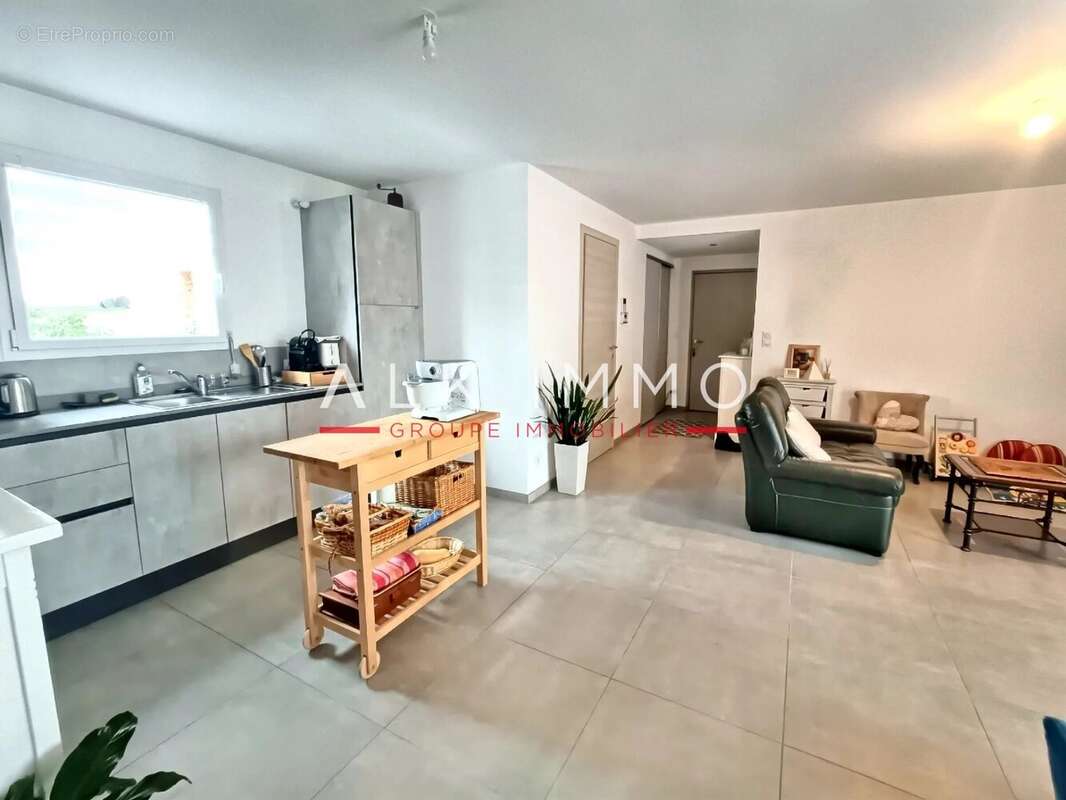 Appartement à CHENS-SUR-LEMAN