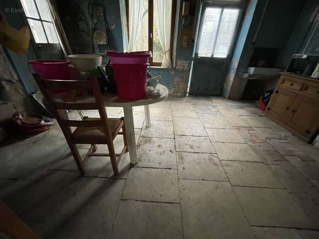 Maison à CREZANCAY-SUR-CHER