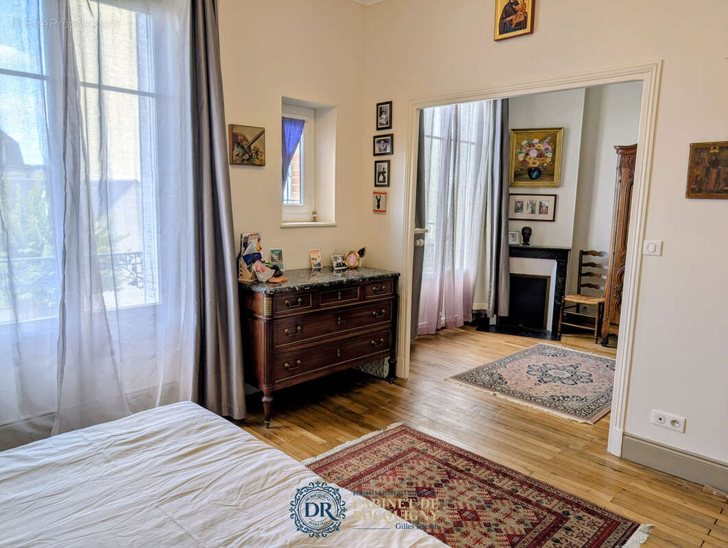 A vendre maison bourgeoise orleans dunois - photo 18