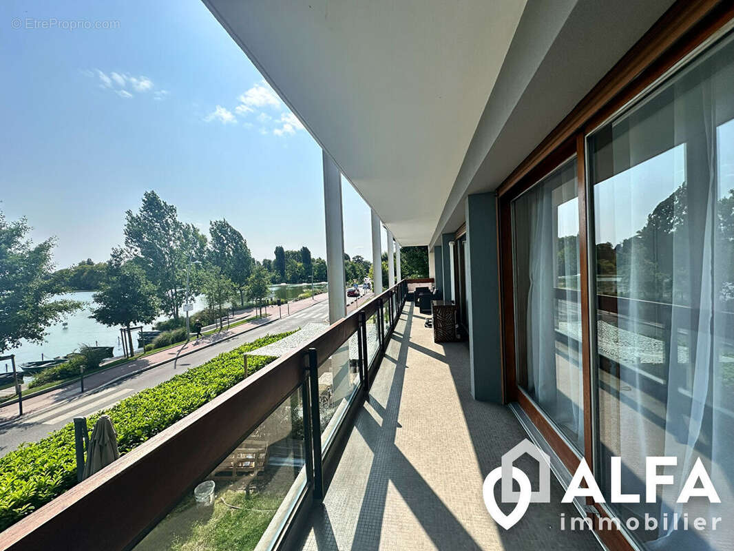 Appartement VUE LAC - 5 pièce(s) 116 m2 - TERRASSES DE  27 m2 - photo 4