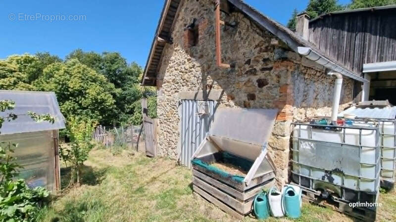 Propriete rurale avec dependances et serres - photo 31