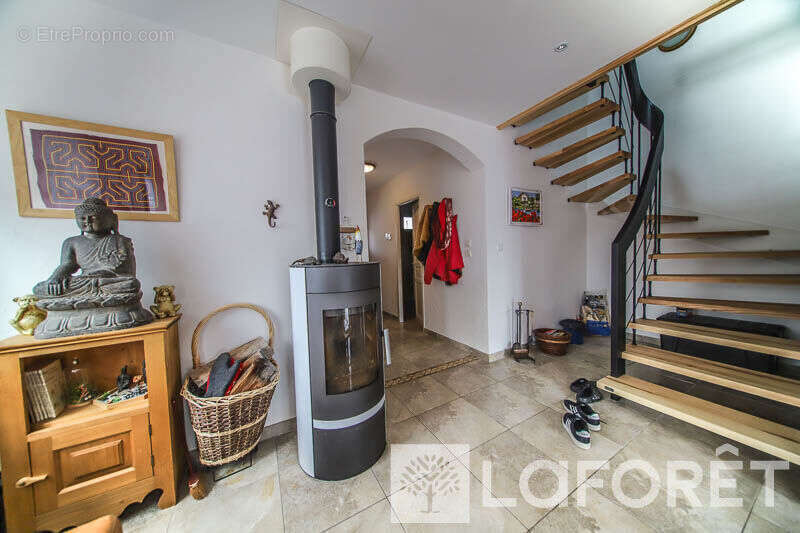 Maison à SAINT-CREPIN