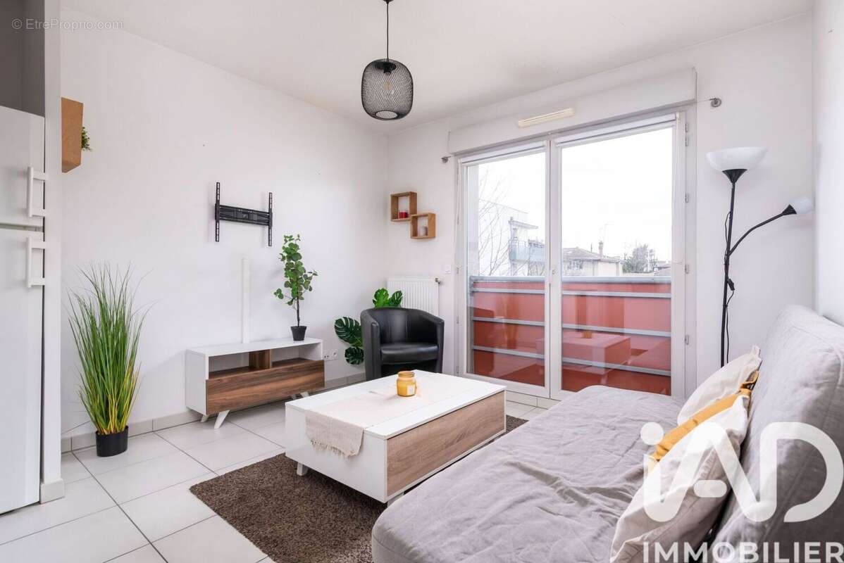 Photo 3 - Appartement à PIERRE-BENITE
