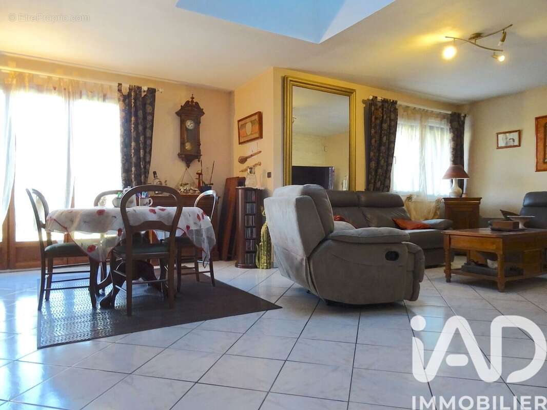 Photo 2 - Maison à BONDOUFLE