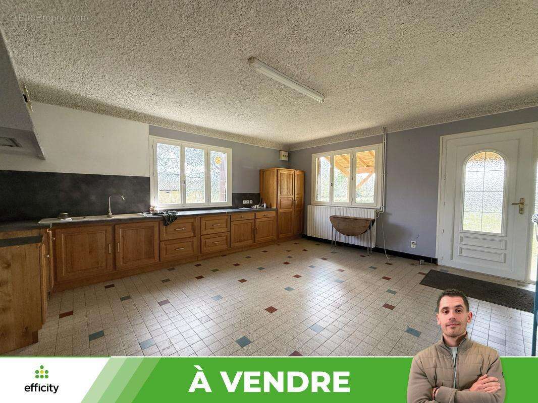 Maison 145 m² à Romagne  - photo 5