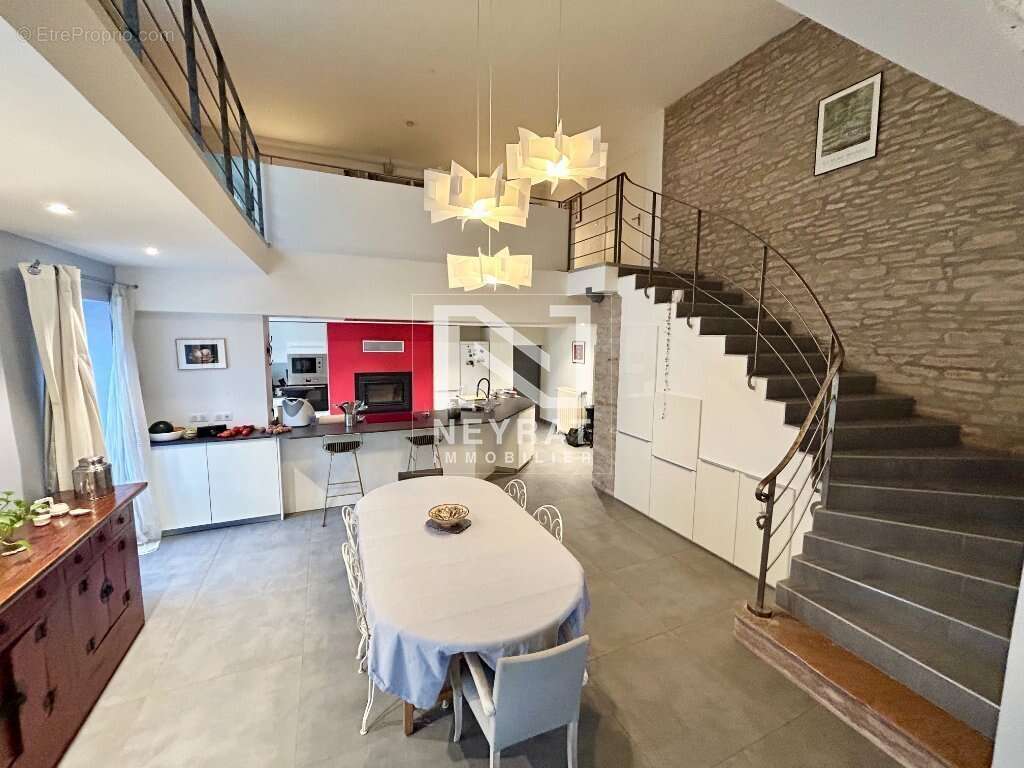 Maison à SENNECEY-LE-GRAND