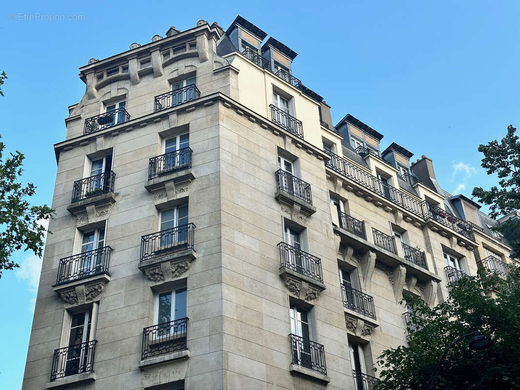 Appartement à PARIS-20E