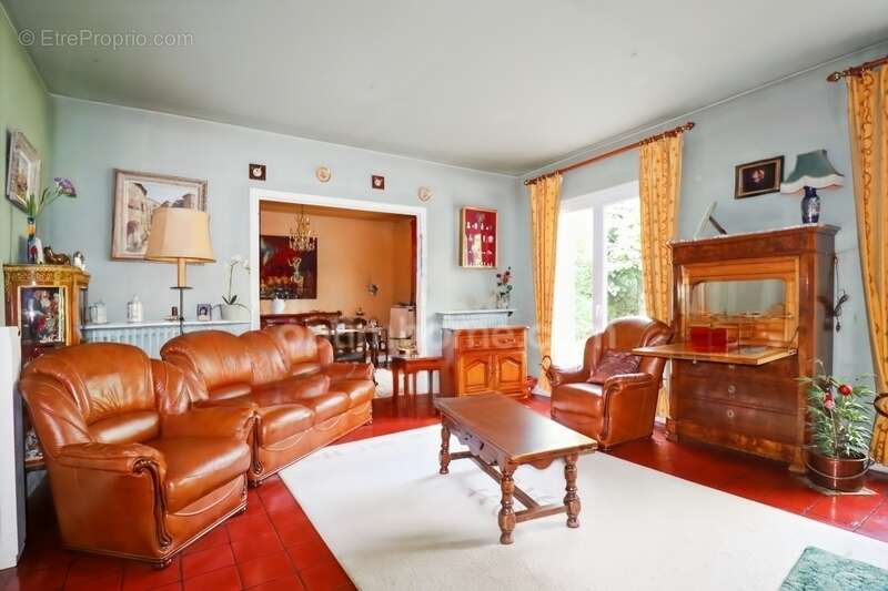 Maison à MAGNAC-LAVAL