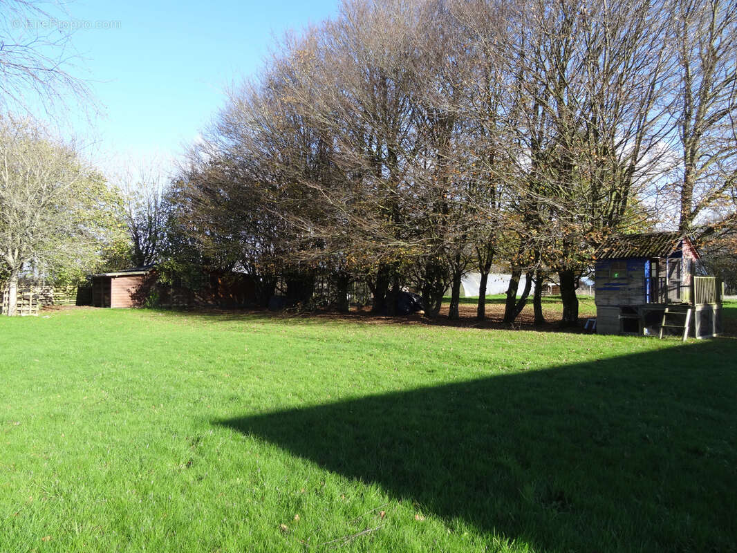 Maison à PLOUNEVEZ-QUINTIN