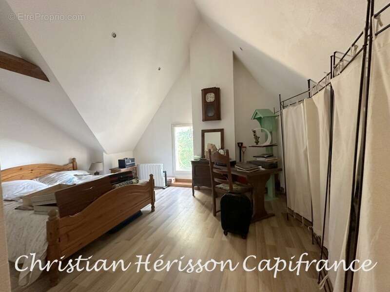 Dpt SARTHE (72), à vendre LA FERTE-BERNARD - PROPRIÉTÉ  P6 de 136 m² - Terrain de 1228 M² - photo 5