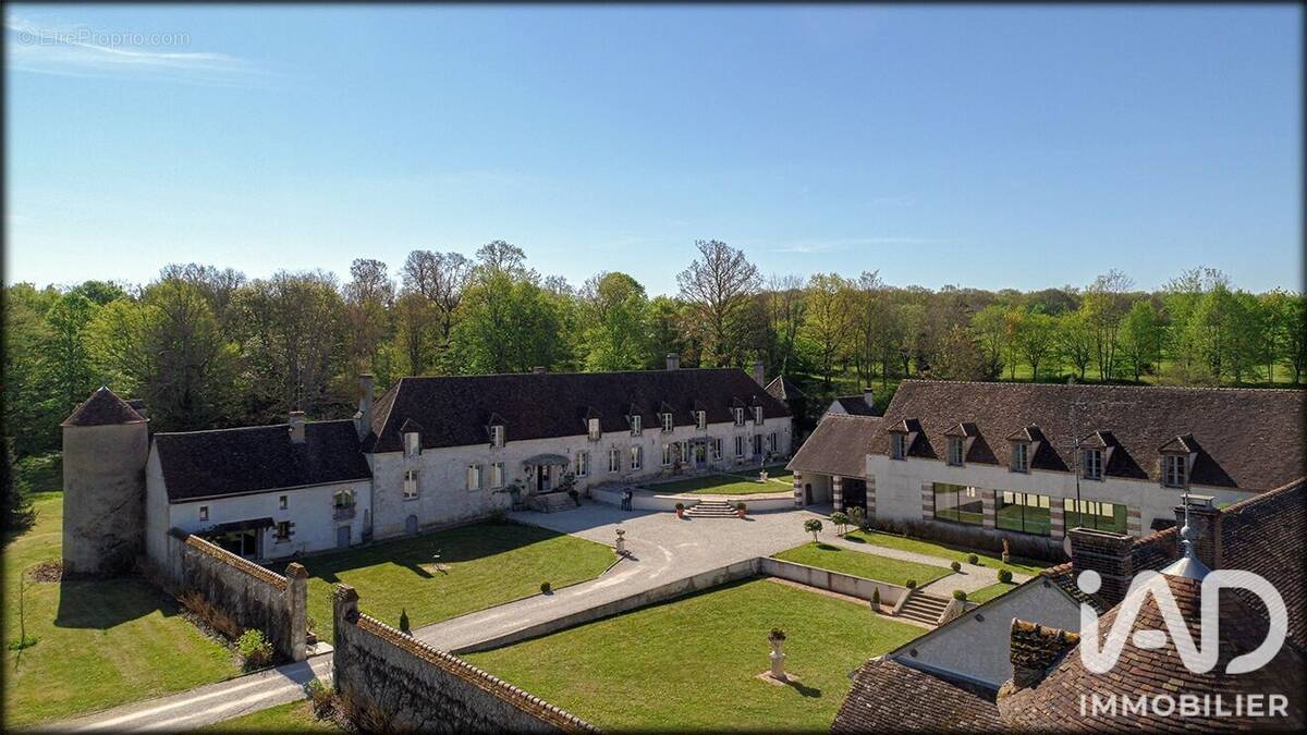 Photo 1 - Maison à GY-LES-NONAINS