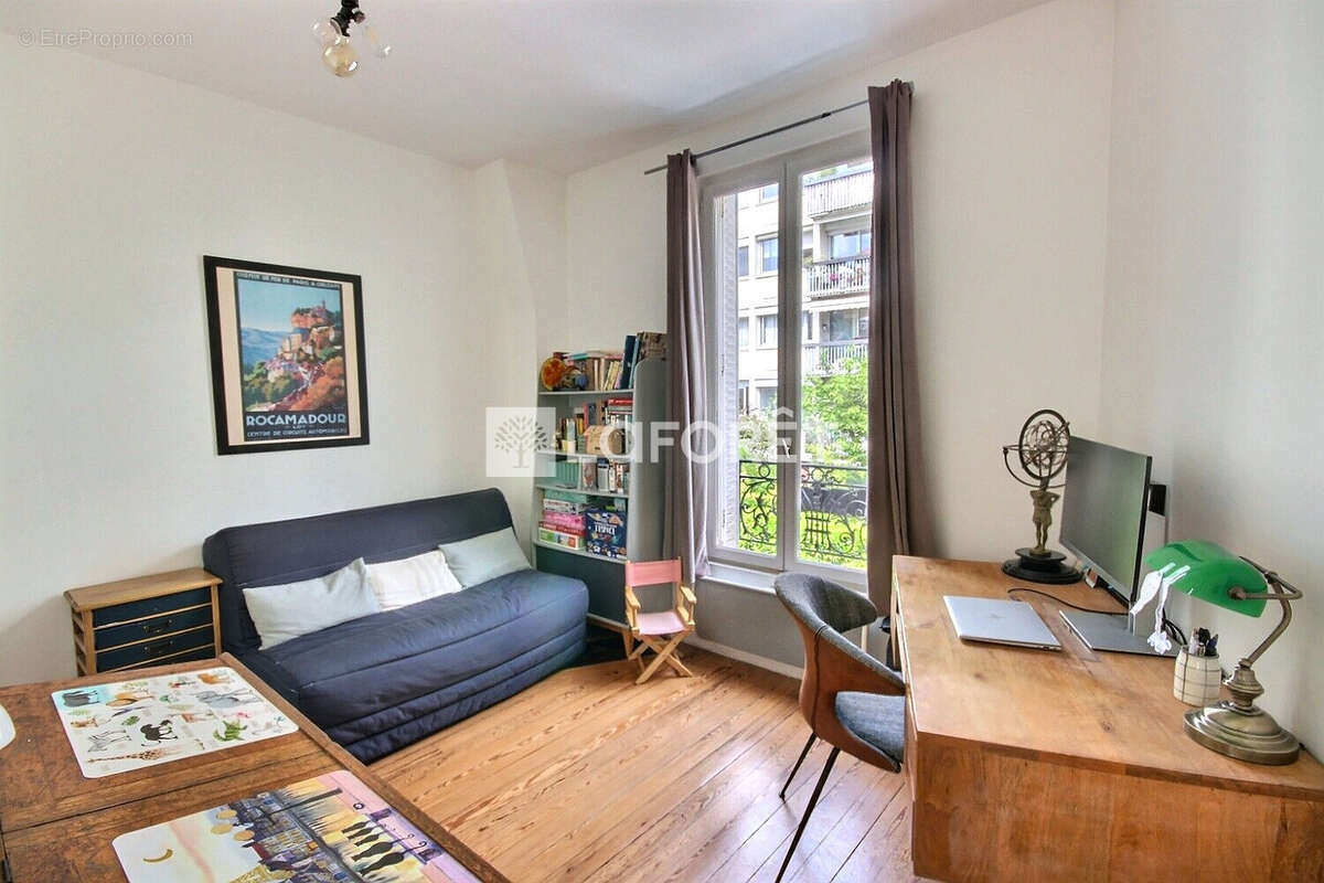Maison à SURESNES