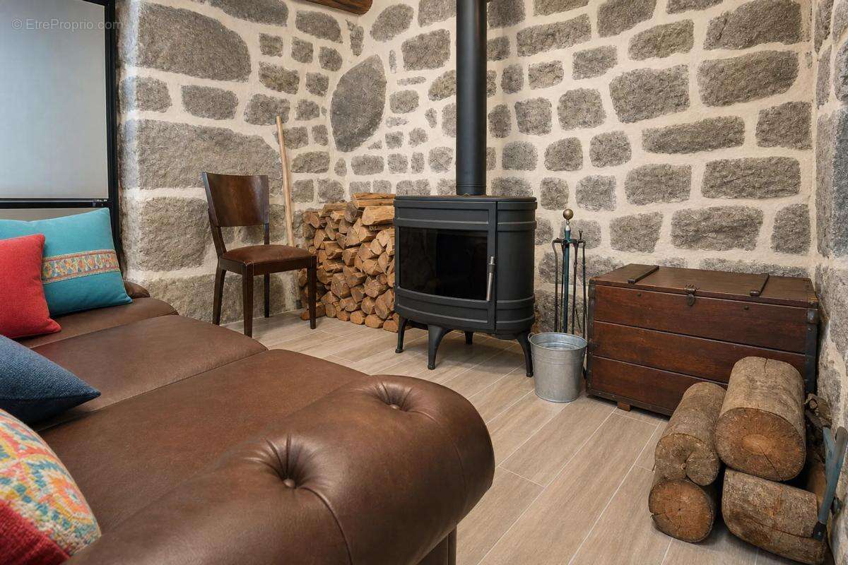 Maison à SAINT-AGREVE